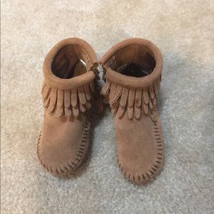 Toddler Minnetonka fringe boots
